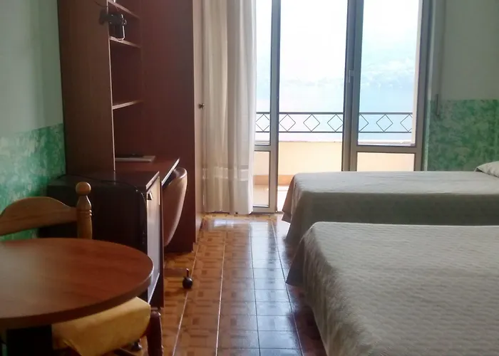 Glavjc Hotel 3*